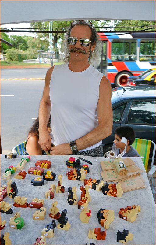 Puzzle vendor